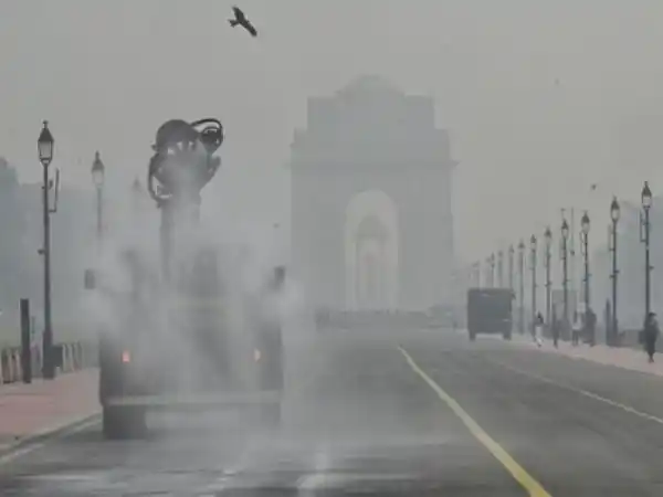 Avoid Outdoor Activities During Peak Pollution Hours