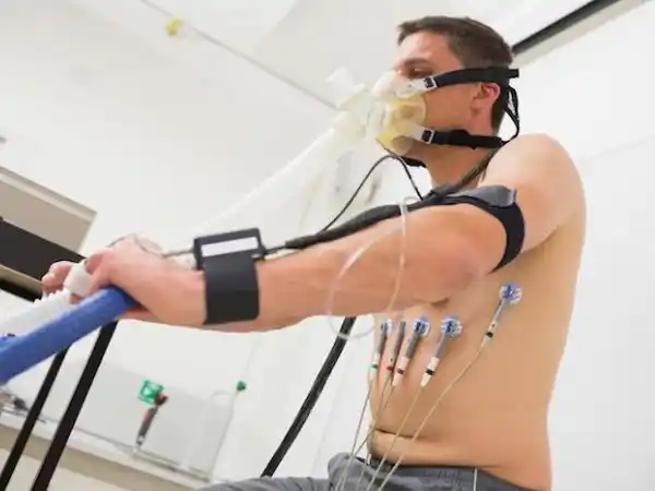 The Significance of Warm-up Before Removal of Snow for Cardiac Stress Reduction