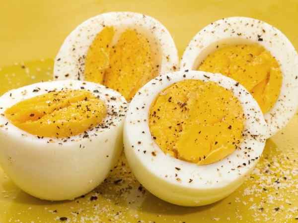 What Happens When You Eat a Boiled Egg Daily