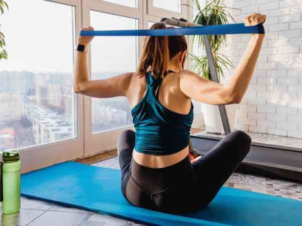 Resistance Band Exercises – Strength Training Without Weights